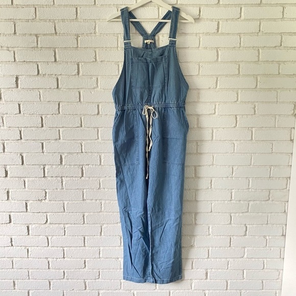 NEW Le Lis Tie Waist Denim Overalls Women’s Size Small - Picture 1 of 8